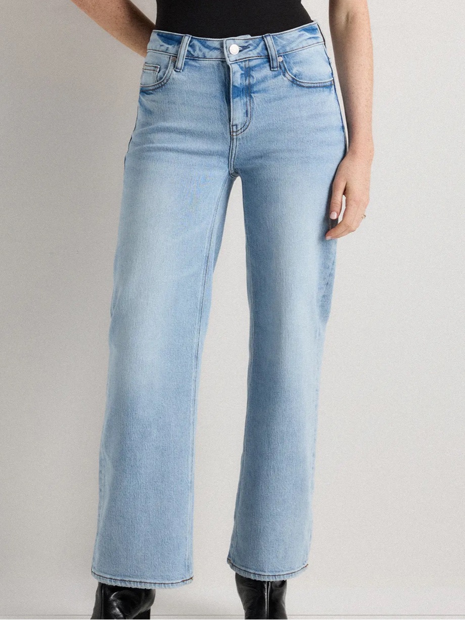 Relaxed Straight Jeans